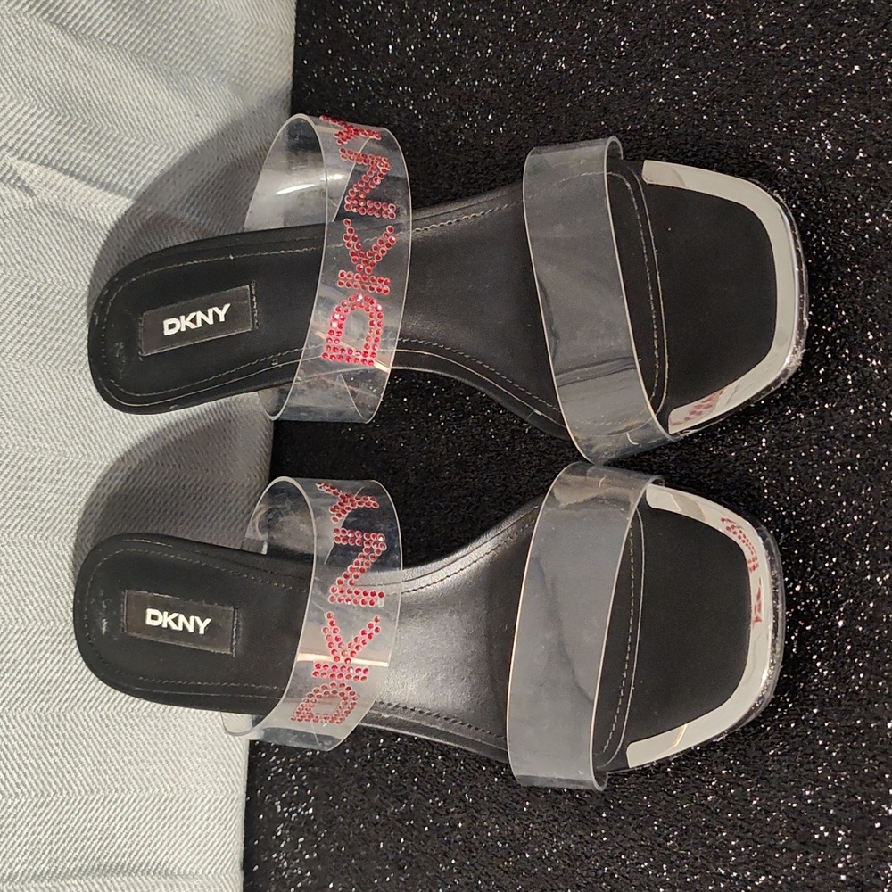 DKNY Slippers